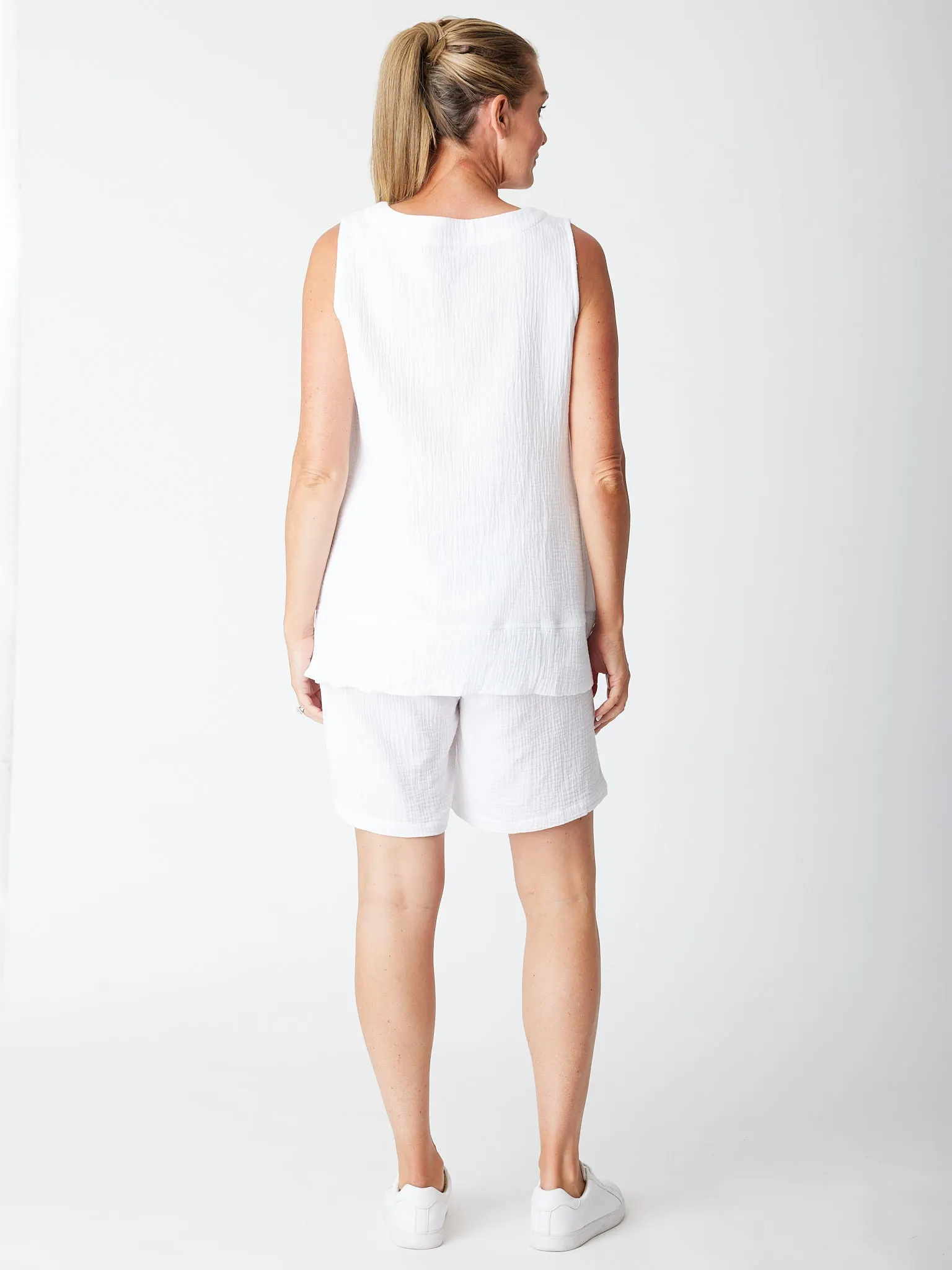 Bonded Vee Sleeveless - White -30512