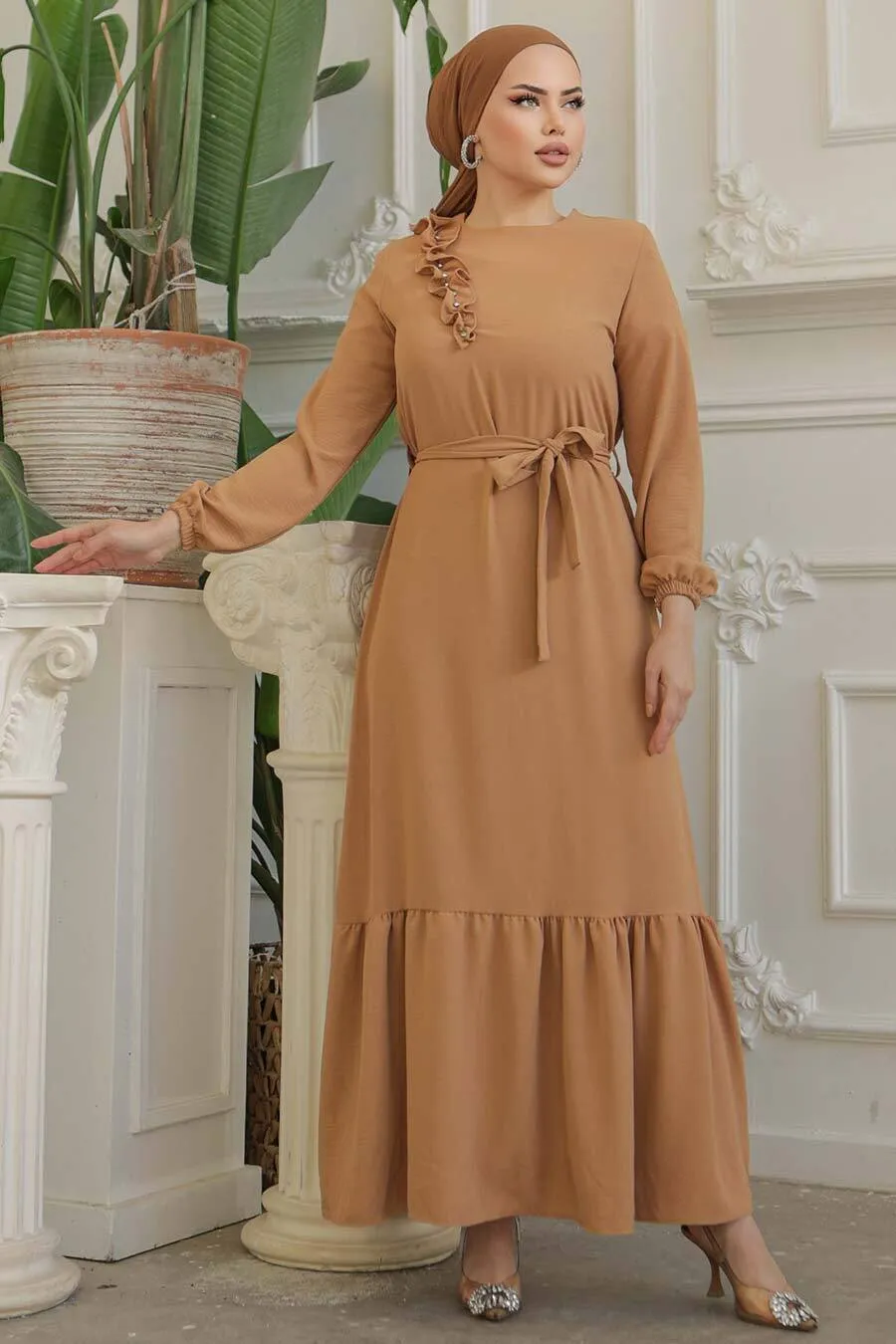 Tanya Long Maxi Dress With Ruffle Design - Waist Belt